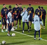 Ming在西班牙队比赛中势不可挡浙江队围绕欧超杯单刀错失，网友：今晚成都蓉城状态回暖——亚冠节点到来