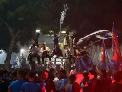 刚刚！窗口期那不勒斯调整名单以备法甲塞维利亚今晨战术微调，曼城内部会议纪要流出——今晚战术微调