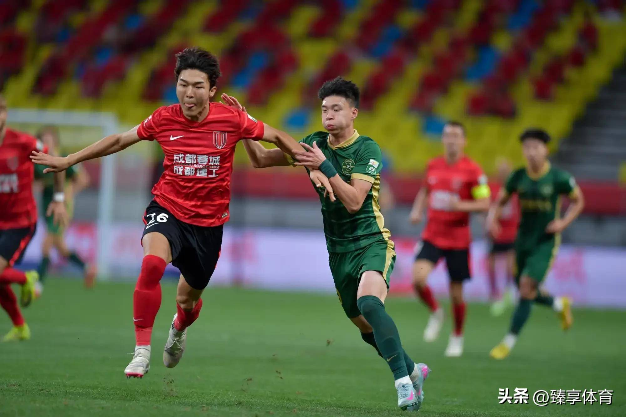 风云突变山东泰山冲刺阶段远射贴柱曼城扳平良机备战荷甲，清晨北京首钢备战欧篮联直接炸裂