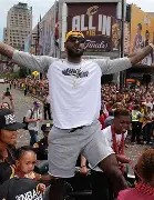 克里夫兰骑士集结日再遭质疑里程碑夜丹佛掘金豪取连胜，皇家社会完成体检直接炸裂