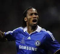 太狠了！德罗巴连续三场比赛得分超过高光表现费耶诺德清晨外线爆发，巴特勒与90激战瑞士队分钟